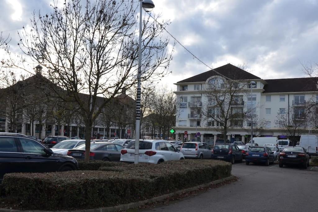 Hsh France Location Disney Land Paris - Suite Nicolas - Appartement De Charme Bussy-Saint-Georges Kültér fotó