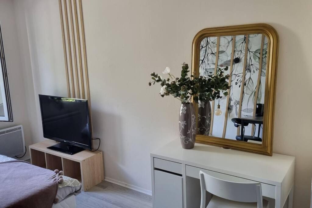 Hsh France Location Disney Land Paris - Suite Nicolas - Appartement De Charme Bussy-Saint-Georges Kültér fotó