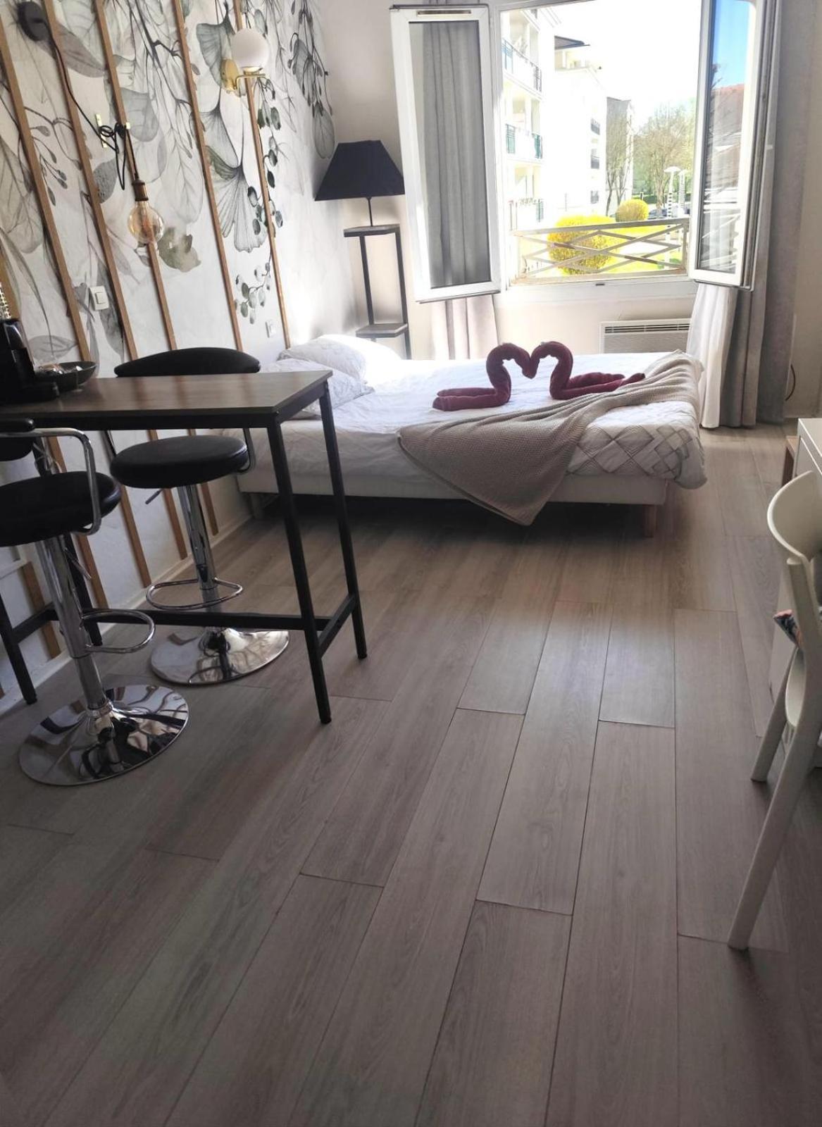 Hsh France Location Disney Land Paris - Suite Nicolas - Appartement De Charme Bussy-Saint-Georges Kültér fotó